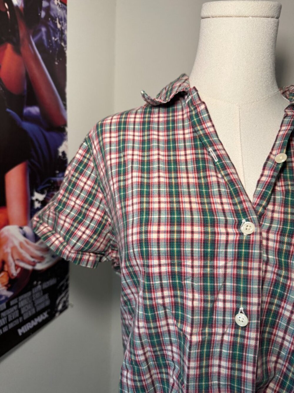 Abercrombie Y2K Green, Red, and Cream Plaid Short Sleeve Baby Button Up Blouse - Picture 5 of 13